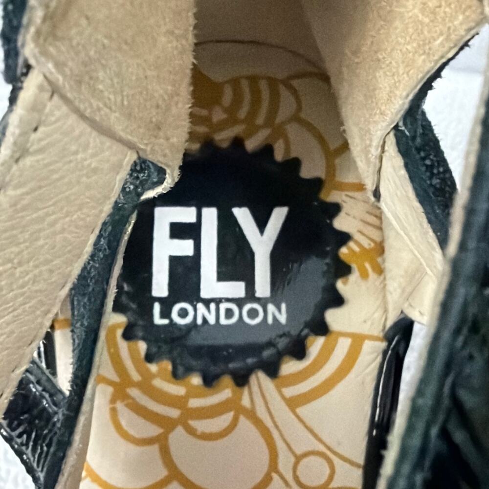 Fly London Want Sandals Womens Size 7 Gladiator Black Patent Leather - Picture 5 of 11